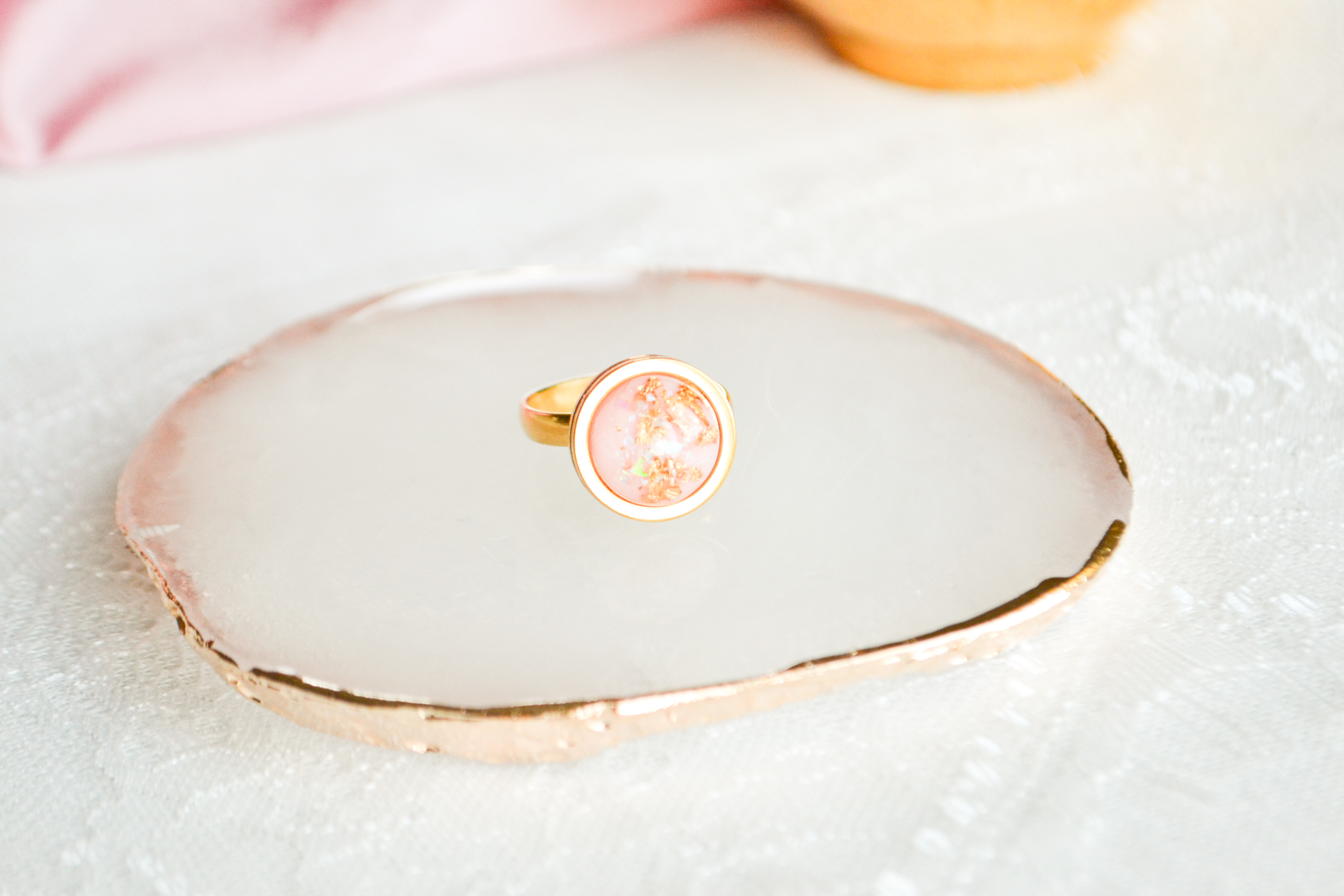 Gold Flakes Ring - Image 4